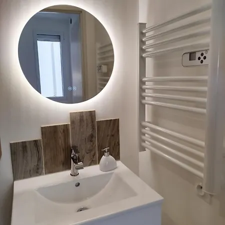 Grande Motte, Elegant, Confort Proche De La Et Du Centre, Lumineux Avec Balcon * La Grande-Motte