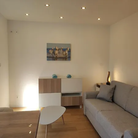 شقة Grande Motte, Elegant, Confort Proche De La Et Du Centre, Lumineux Avec Balcon *