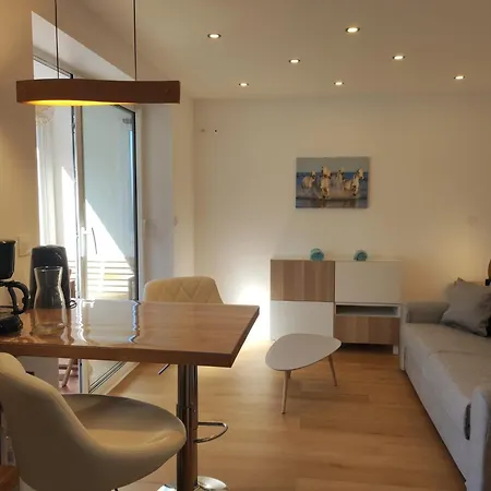 Apartamento Grande Motte, élégant, Confort Proche De La Et Du Centre, Lumineux Avec Balcon *